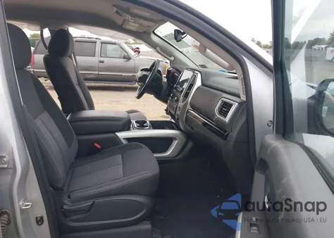 2020 Nissan Titan Sv 4X4 z USA, uszkodzony, nr VIN 1N6AA1ED5LN508911